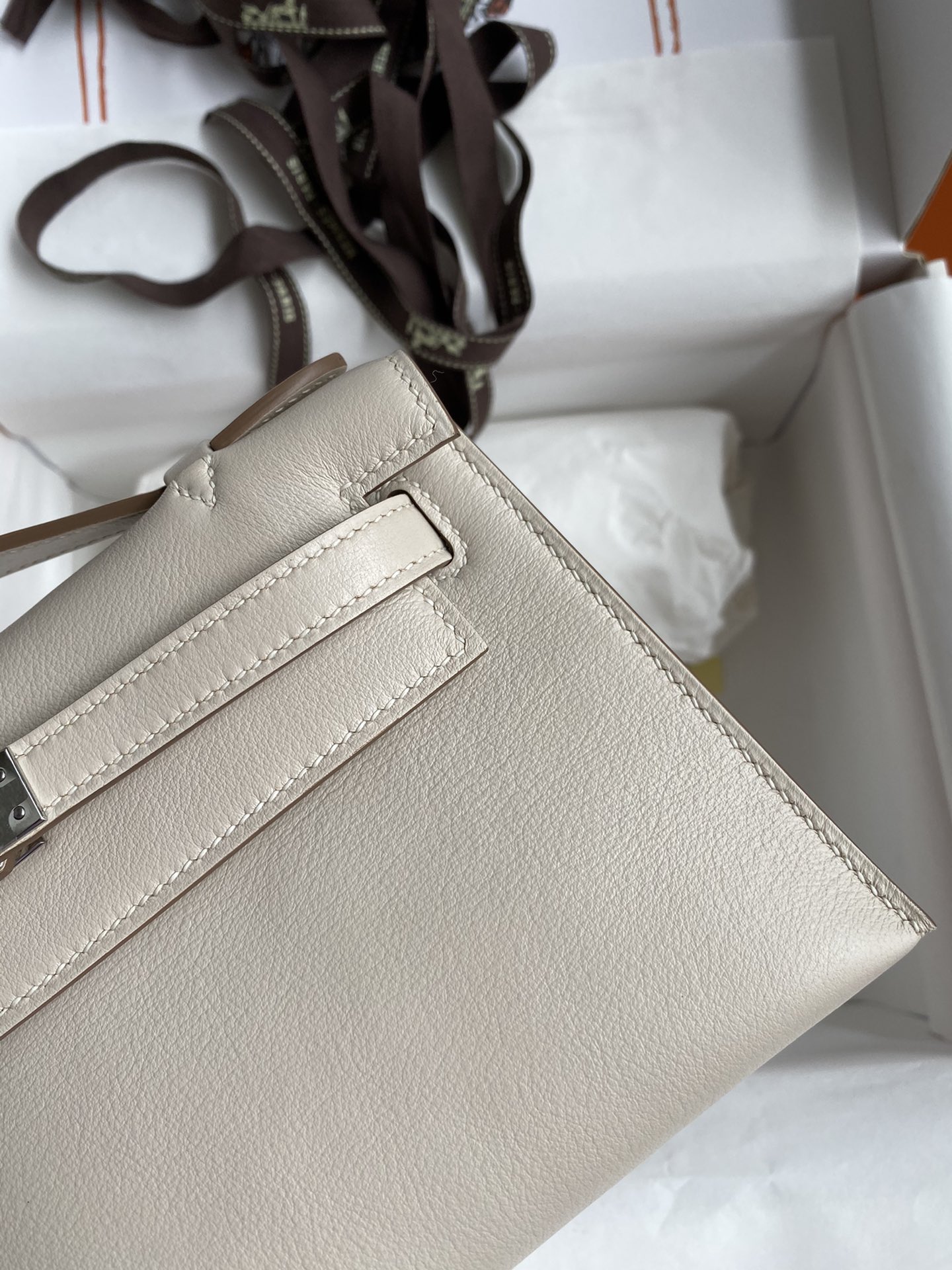 Hermes Mini Kelly Pochette 22cm Bag In White Swift Leather